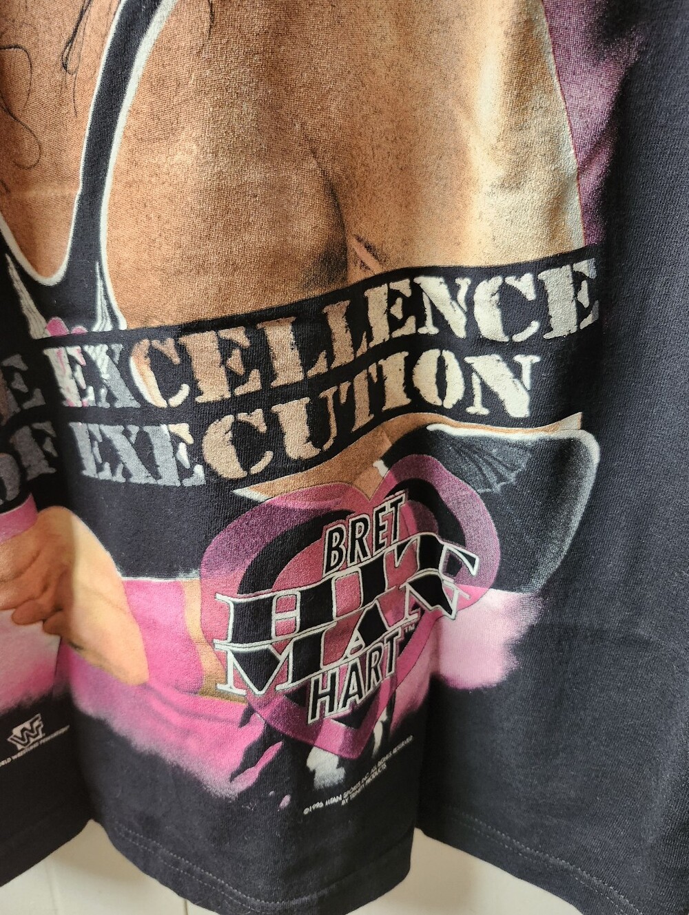 1995 WWF Bret 'The Hitman' Hart Graphic Tee - Black & Pink L - Picture 5 of 7